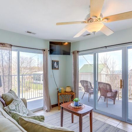 Waterfront Bass Island Retreat With Balcony And Tv Appartement Put-in-Bay Buitenkant foto