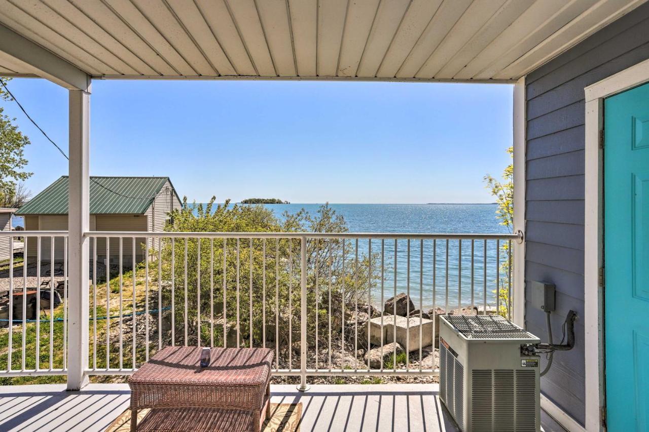 Waterfront Bass Island Retreat With Balcony And Tv Appartement Put-in-Bay Buitenkant foto