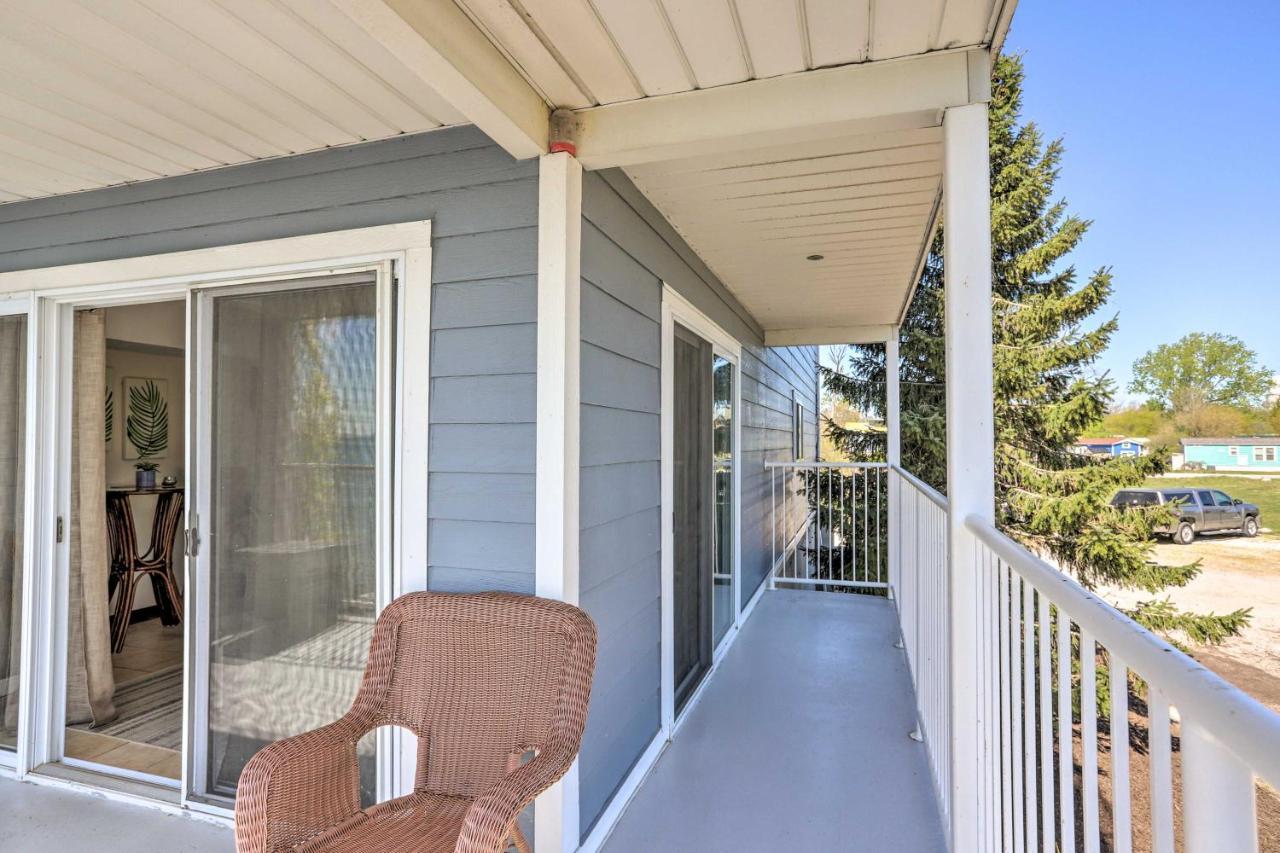 Waterfront Bass Island Retreat With Balcony And Tv Appartement Put-in-Bay Buitenkant foto